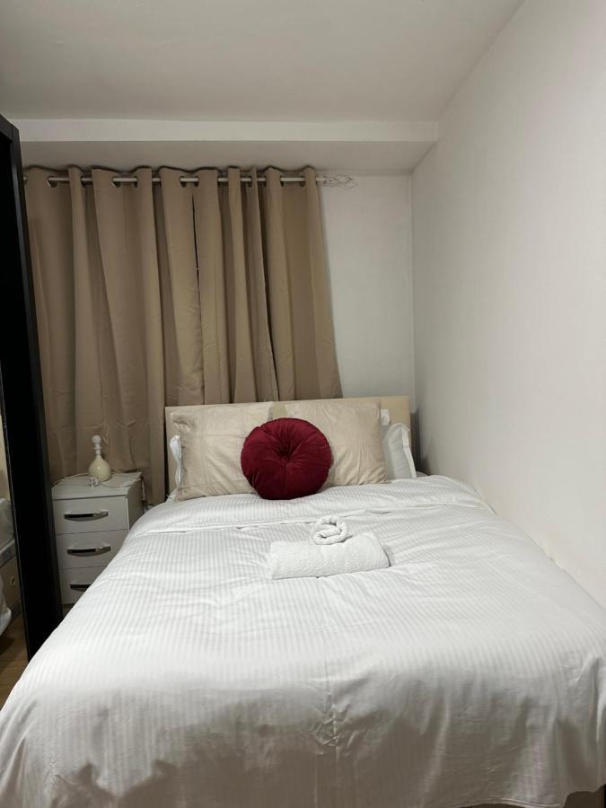 City Lodge Shadwell London Exterior photo